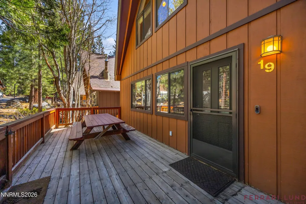 599 Crest Incline Village NV 89451