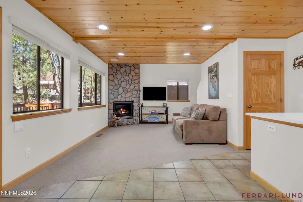 599 Crest Incline Village NV 89451