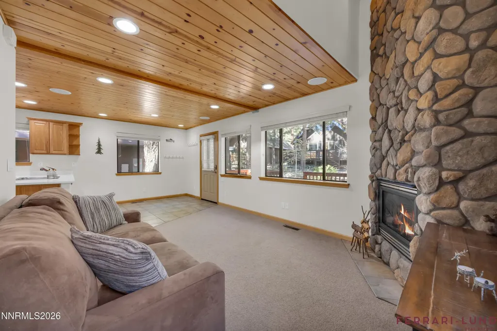 599 Crest Incline Village NV 89451