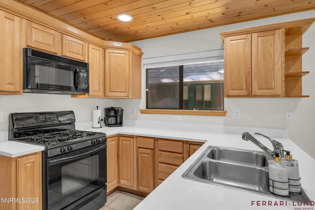 599 Crest Incline Village NV 89451