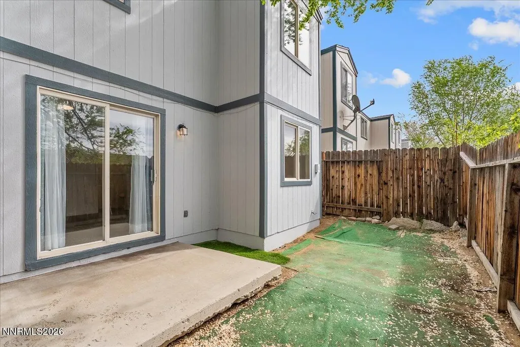3903-3907 Village Carson City NV 89701