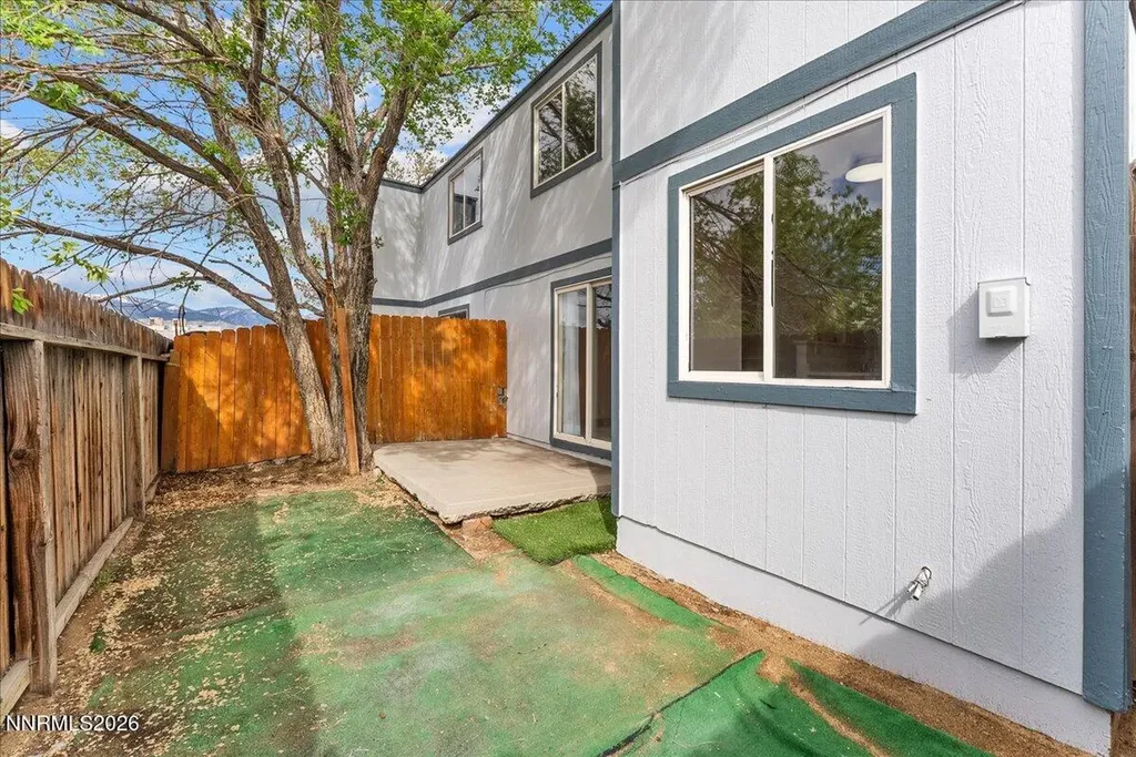 3903-3907 Village Carson City NV 89701