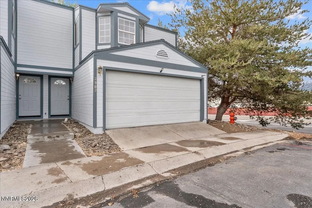 3903-3907 Village Carson City NV 89701