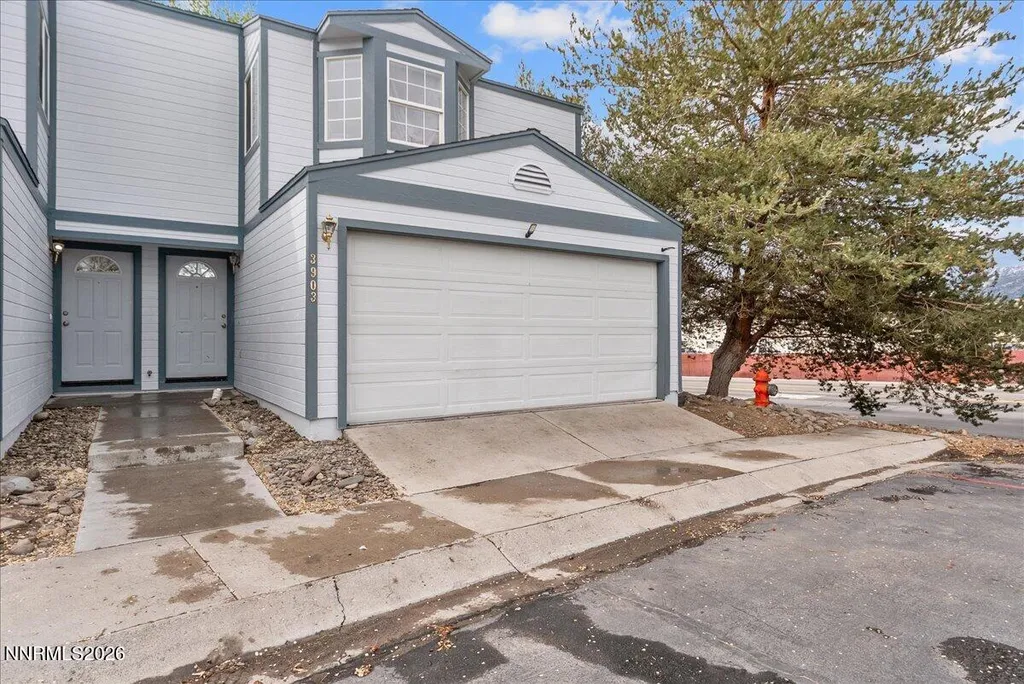 3903-3907 Village Carson City NV 89701