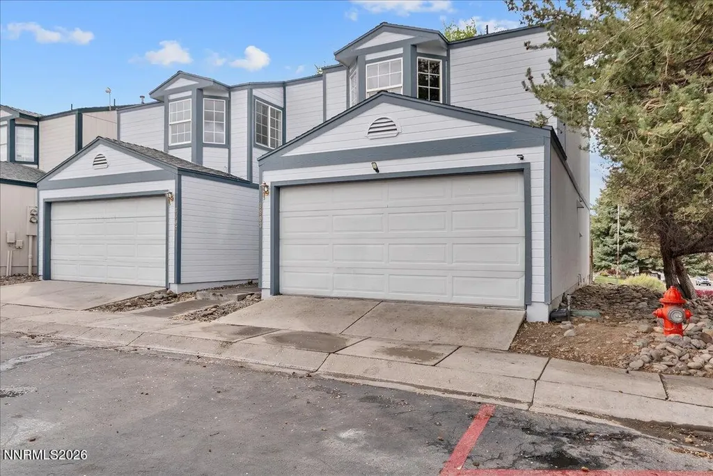 3903-3907 Village Carson City NV 89701