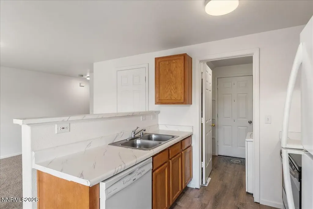 3903-3907 Village Carson City NV 89701