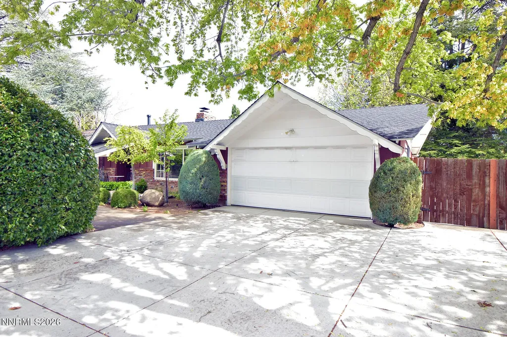 2825 Knight Reno NV 89509