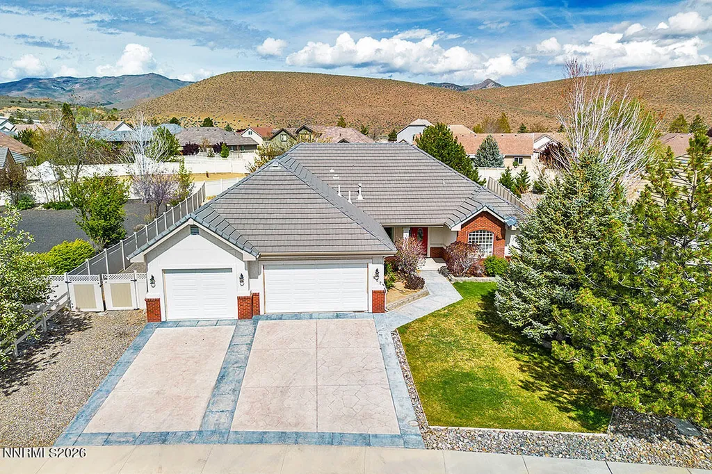 402 Chianti Dayton NV 89403