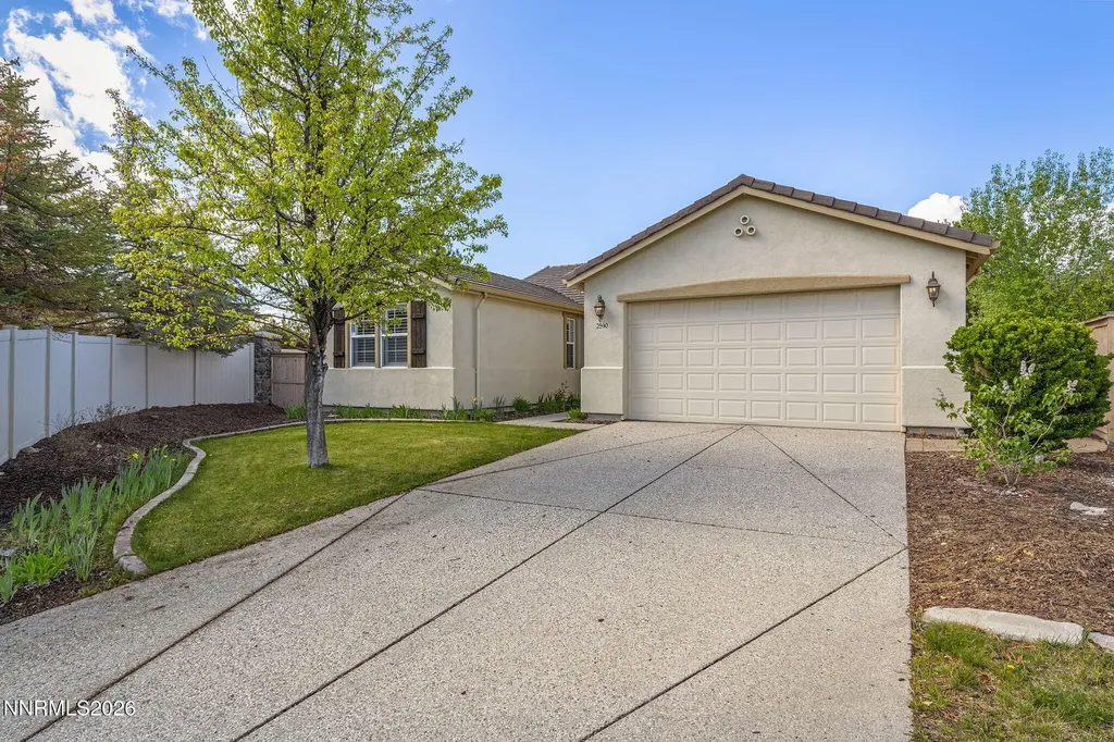 2590 Country Falls Reno NV 89521