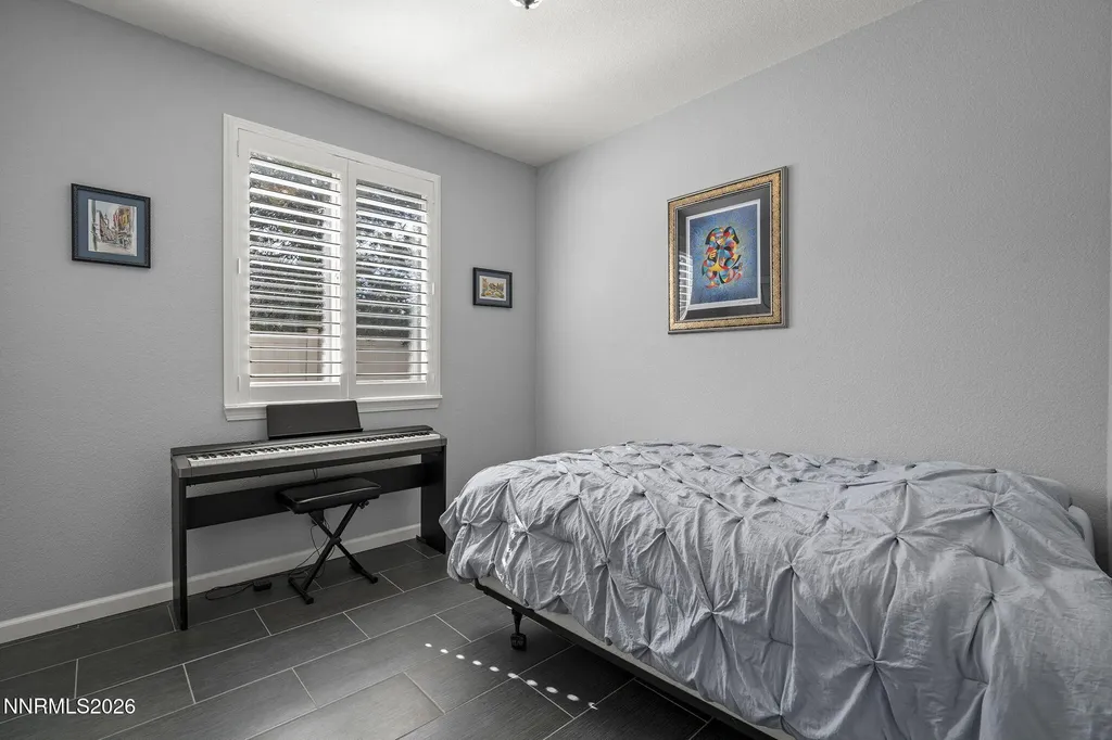 2590 Country Falls Reno NV 89521