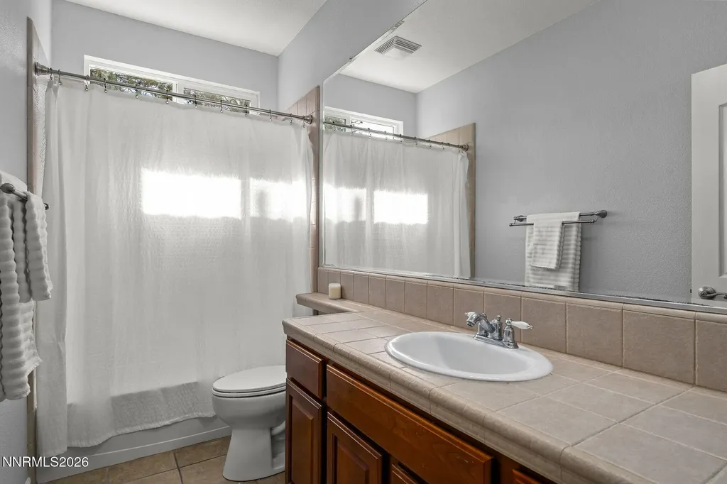 2590 Country Falls Reno NV 89521