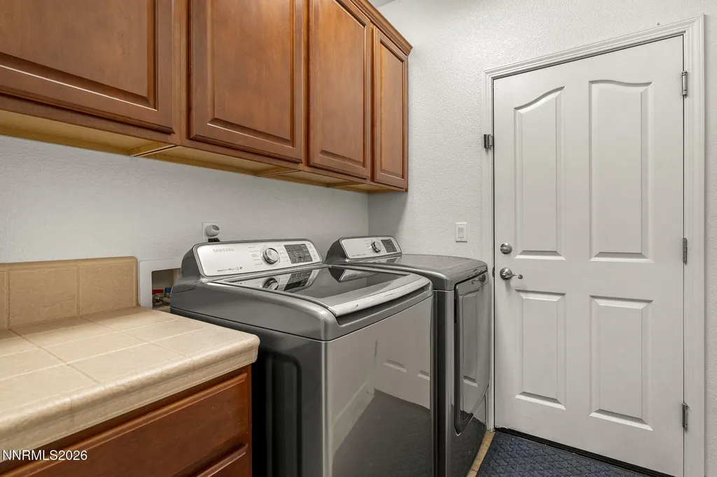 2590 Country Falls Reno NV 89521