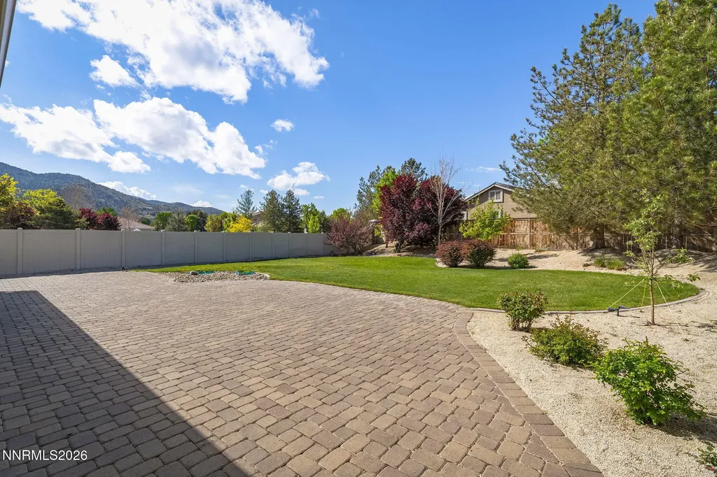 2590 Country Falls Reno NV 89521
