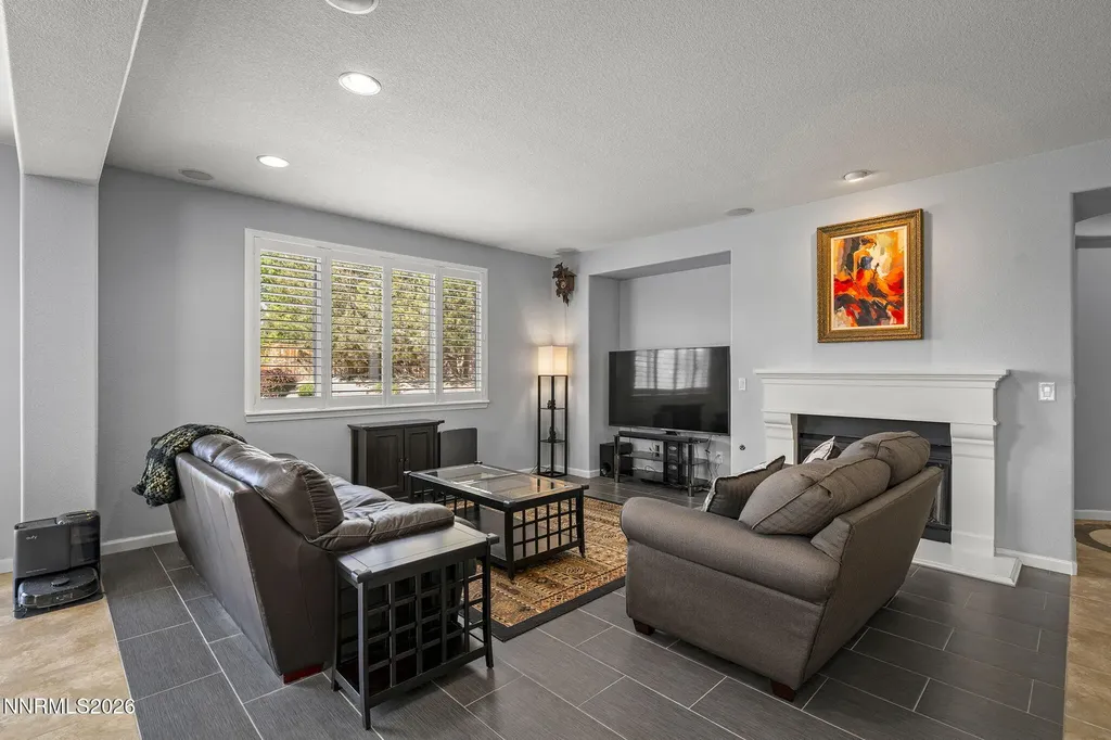 2590 Country Falls Reno NV 89521