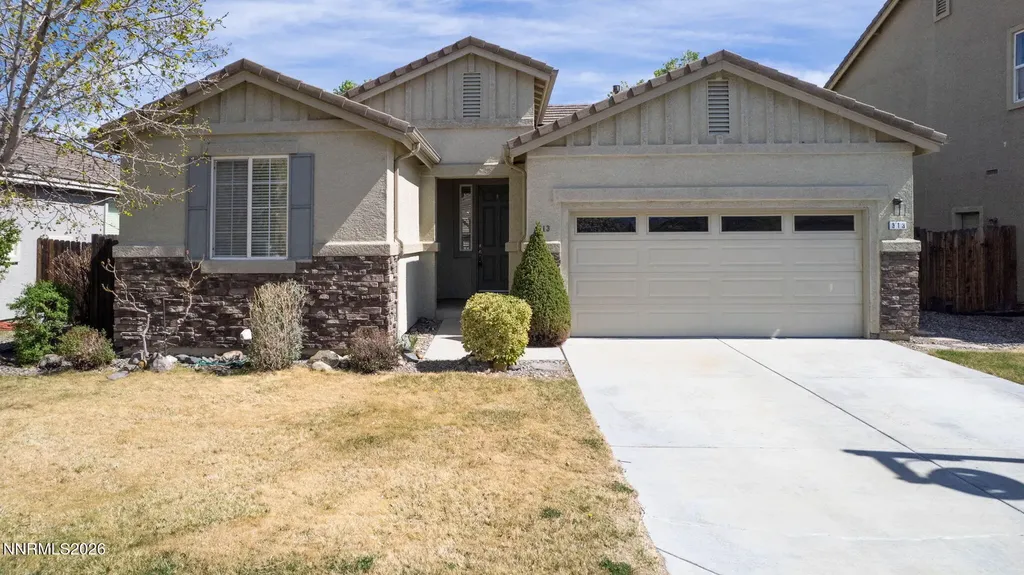 913 Lakeview Dayton NV 89403