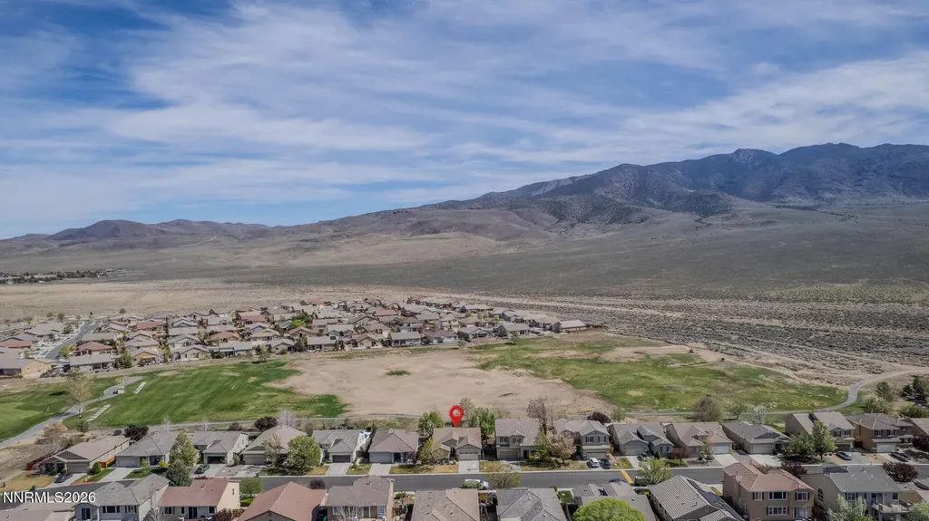 913 Lakeview Dayton NV 89403