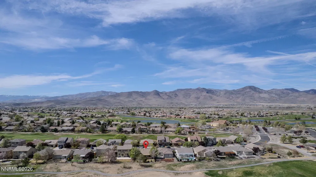 913 Lakeview Dayton NV 89403