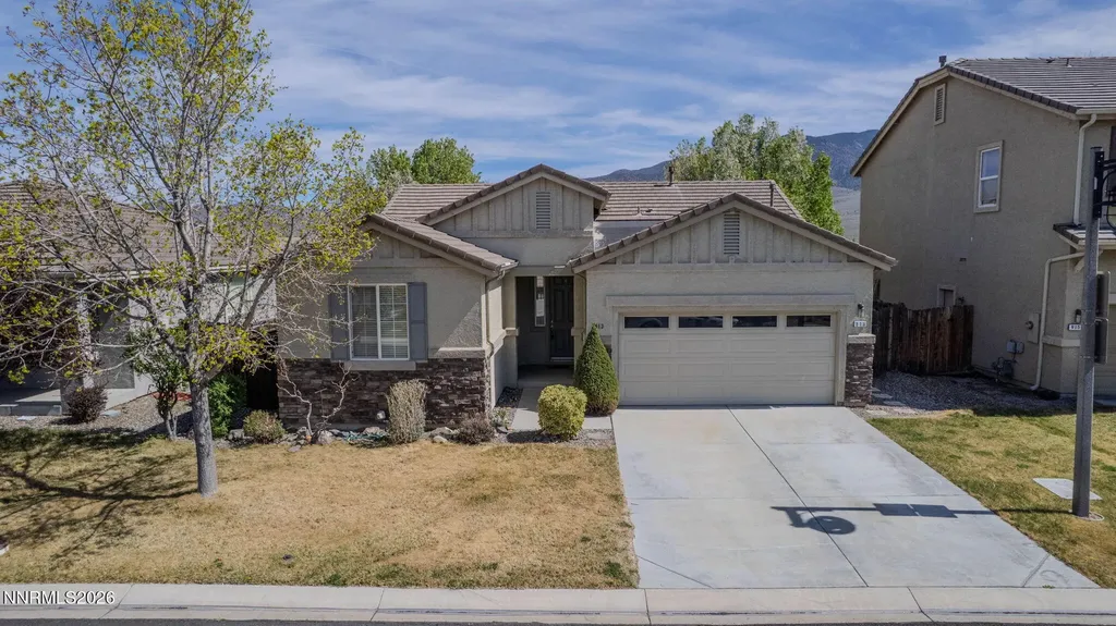 913 Lakeview Dayton NV 89403