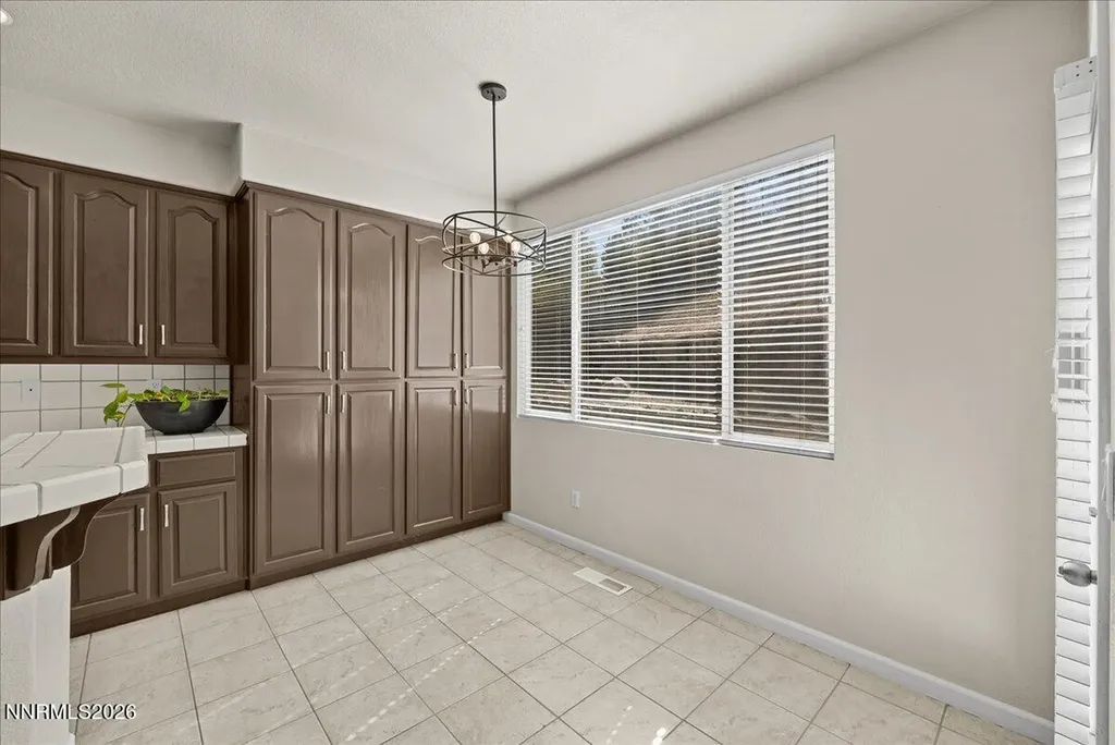 4462 Scott Peak Sparks NV 89436