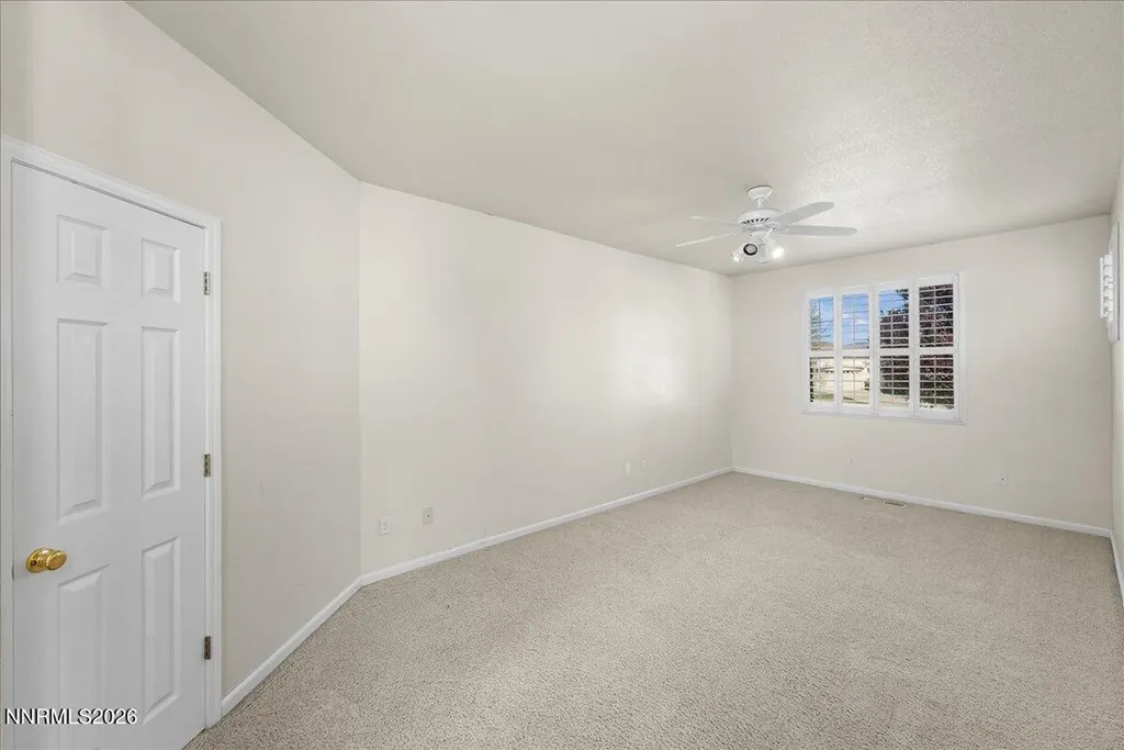 4462 Scott Peak Sparks NV 89436