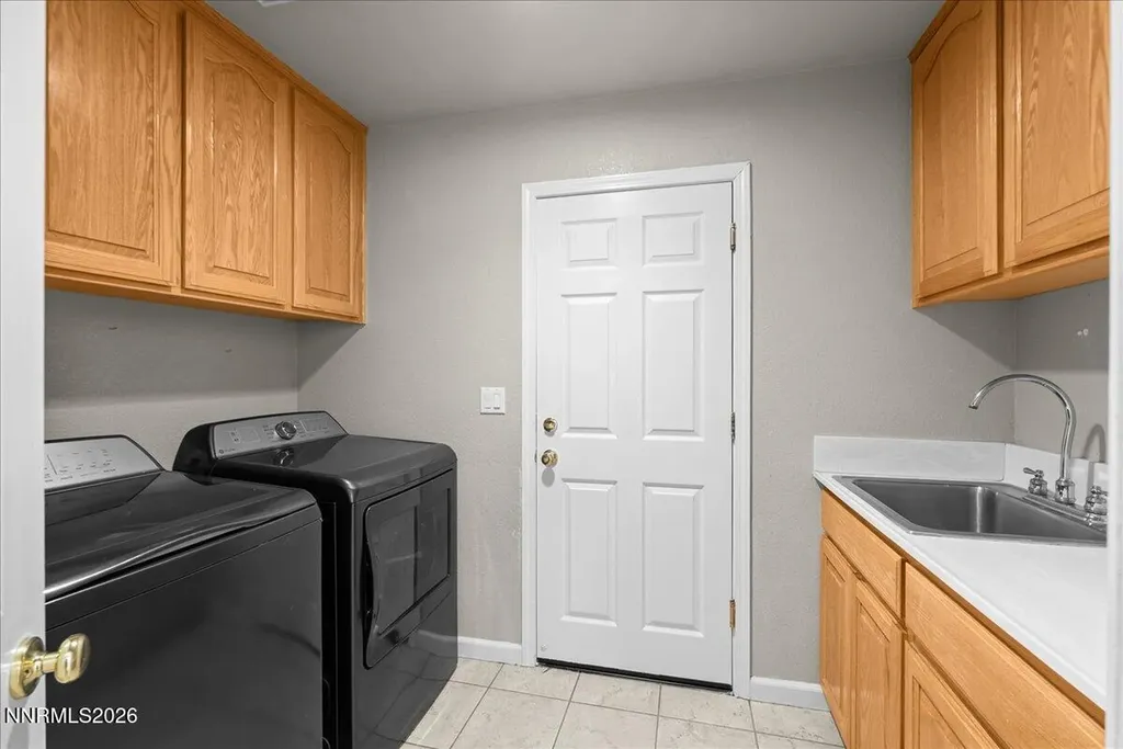 4462 Scott Peak Sparks NV 89436