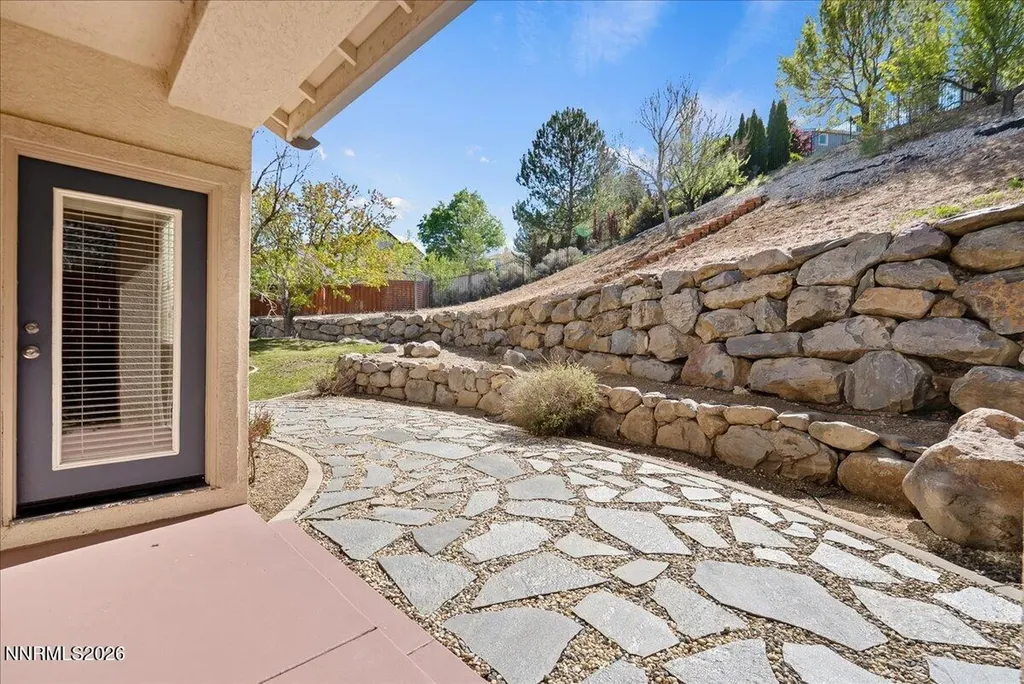 4462 Scott Peak Sparks NV 89436