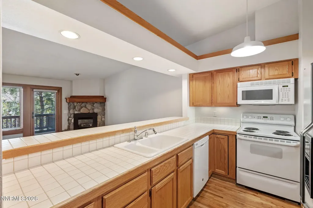 929 Northwood Incline Village NV 89451