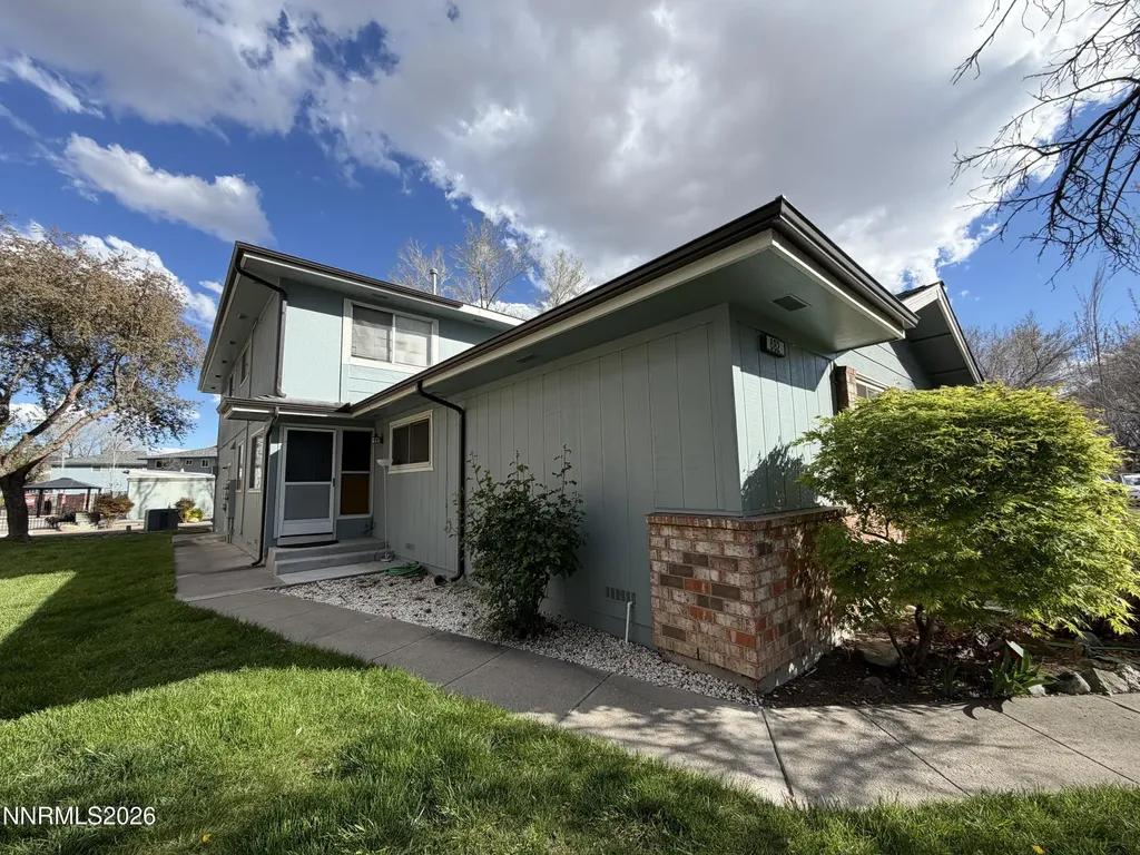 682 Pine Meadows Sparks NV 89431