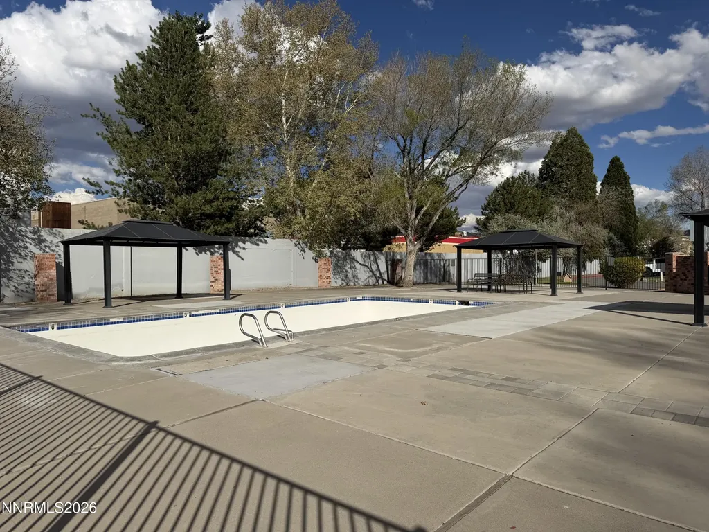 682 Pine Meadows Sparks NV 89431