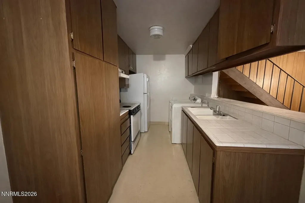 682 Pine Meadows Sparks NV 89431