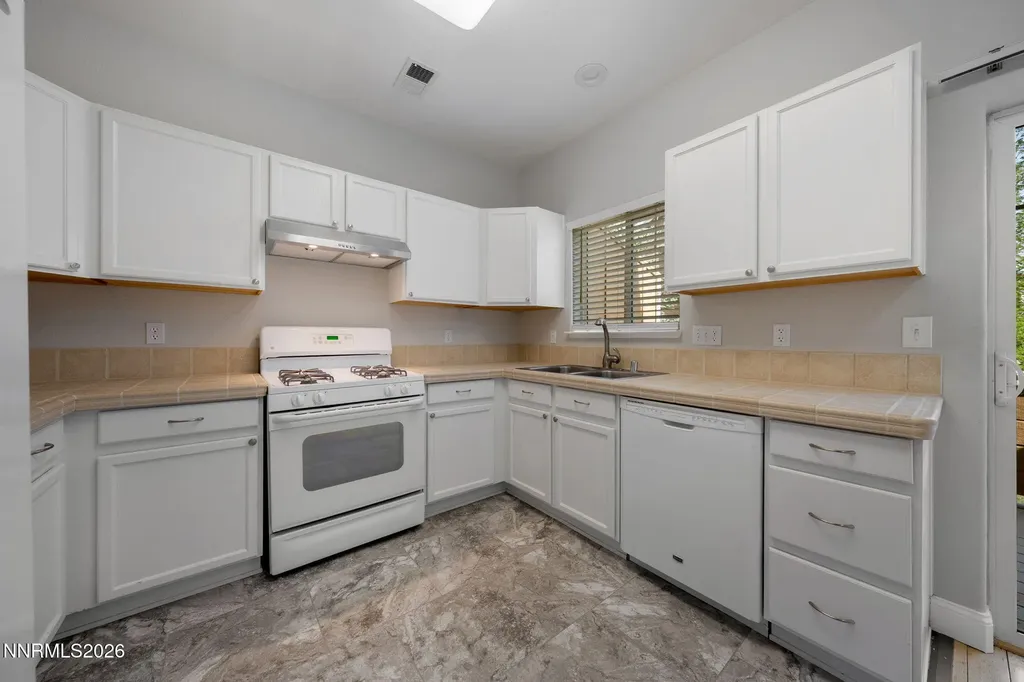 4610 Kathleen Denise Reno NV 89503