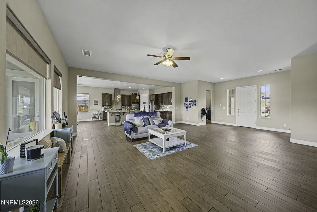 11725 Paradise View Sparks NV 89441