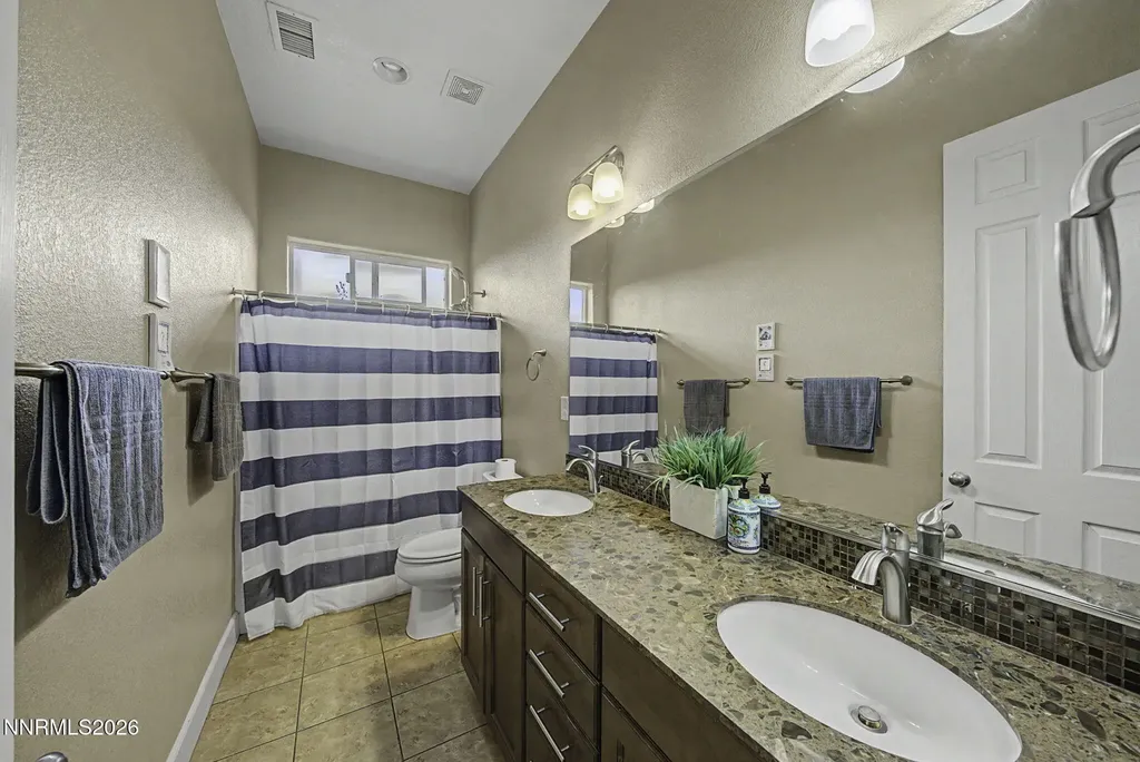 11725 Paradise View Sparks NV 89441
