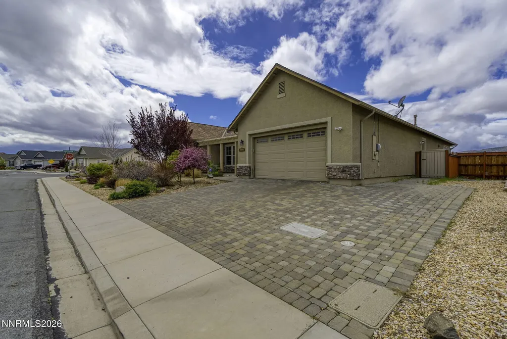 11725 Paradise View Sparks NV 89441