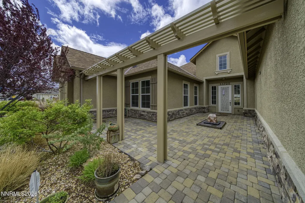 11725 Paradise View Sparks NV 89441