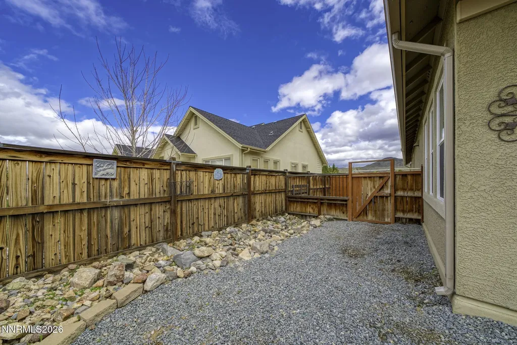11725 Paradise View Sparks NV 89441