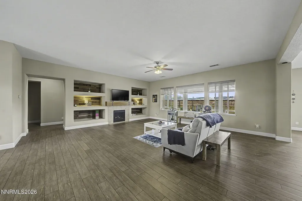 11725 Paradise View Sparks NV 89441