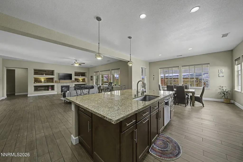 11725 Paradise View Sparks NV 89441