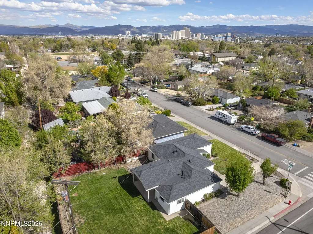 1785 Bonneville Reno NV 89503