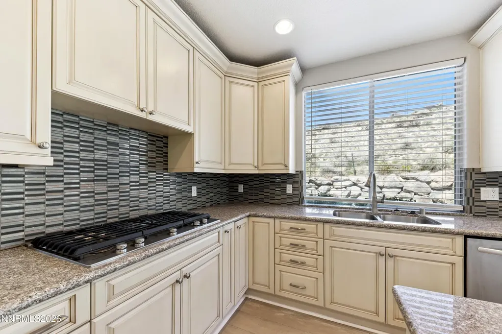 2201 Maxfli Reno NV 89523