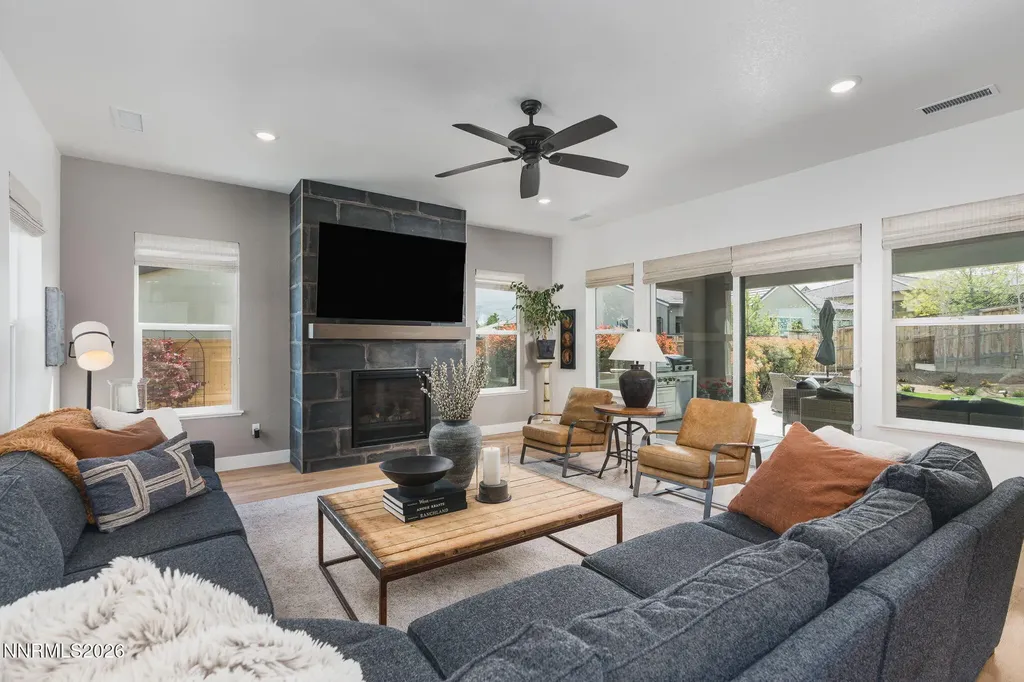 1527 Elk Run Reno NV 89523