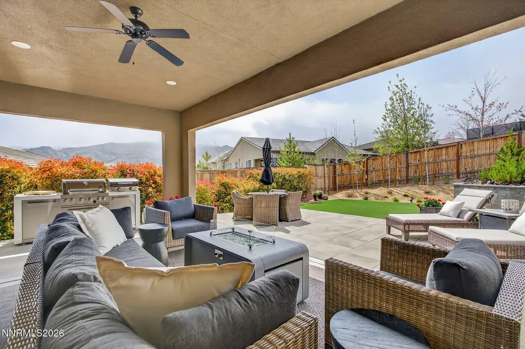 1527 Elk Run Reno NV 89523
