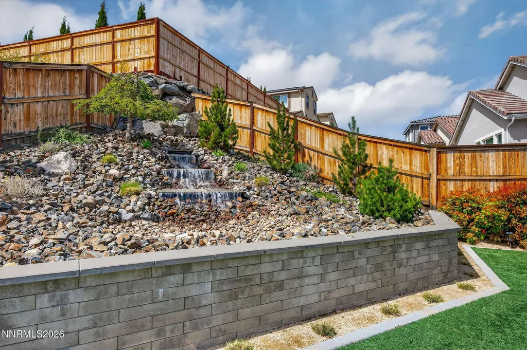 1527 Elk Run Reno NV 89523