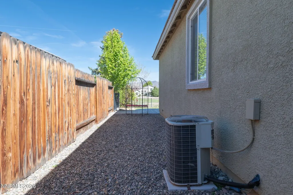 816 Ballybunion Dayton NV 89403