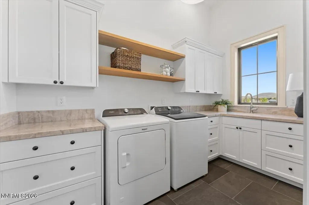 11 Glenhaven Reno NV 89511