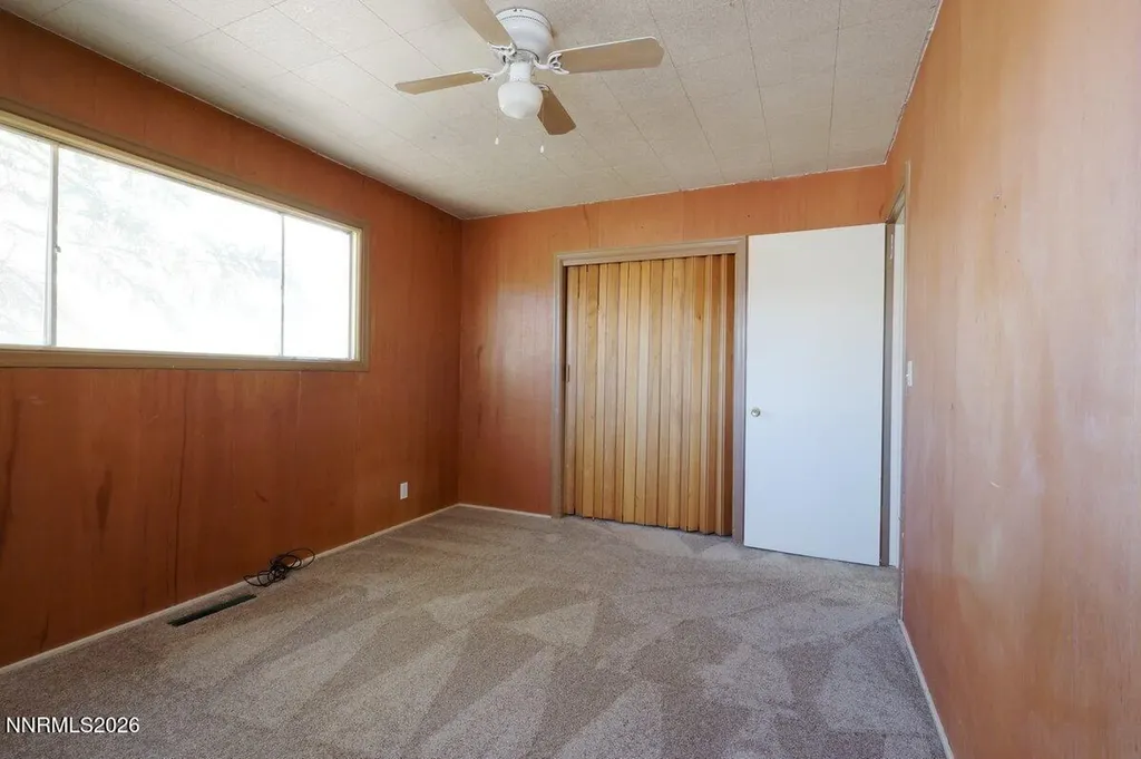 15587 Toll Reno NV 89521
