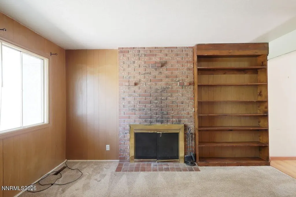 15587 Toll Reno NV 89521