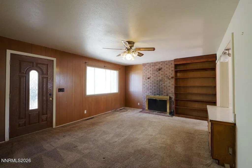 15587 Toll Reno NV 89521