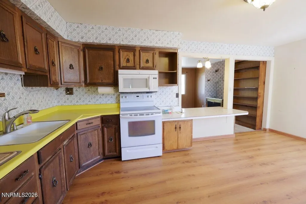 15587 Toll Reno NV 89521