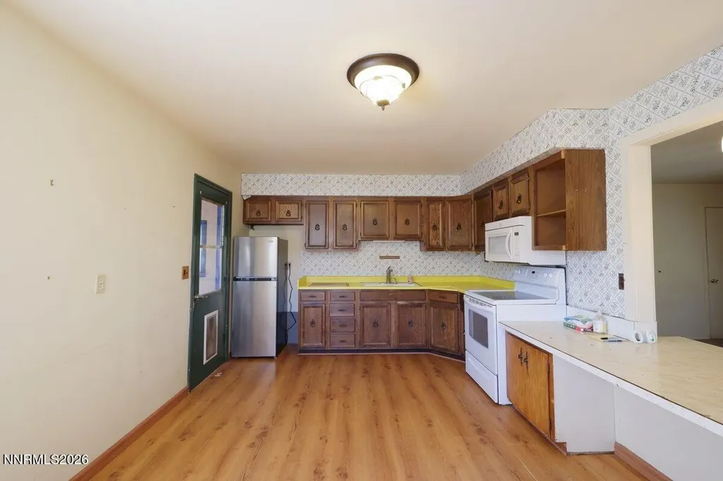 15587 Toll Reno NV 89521
